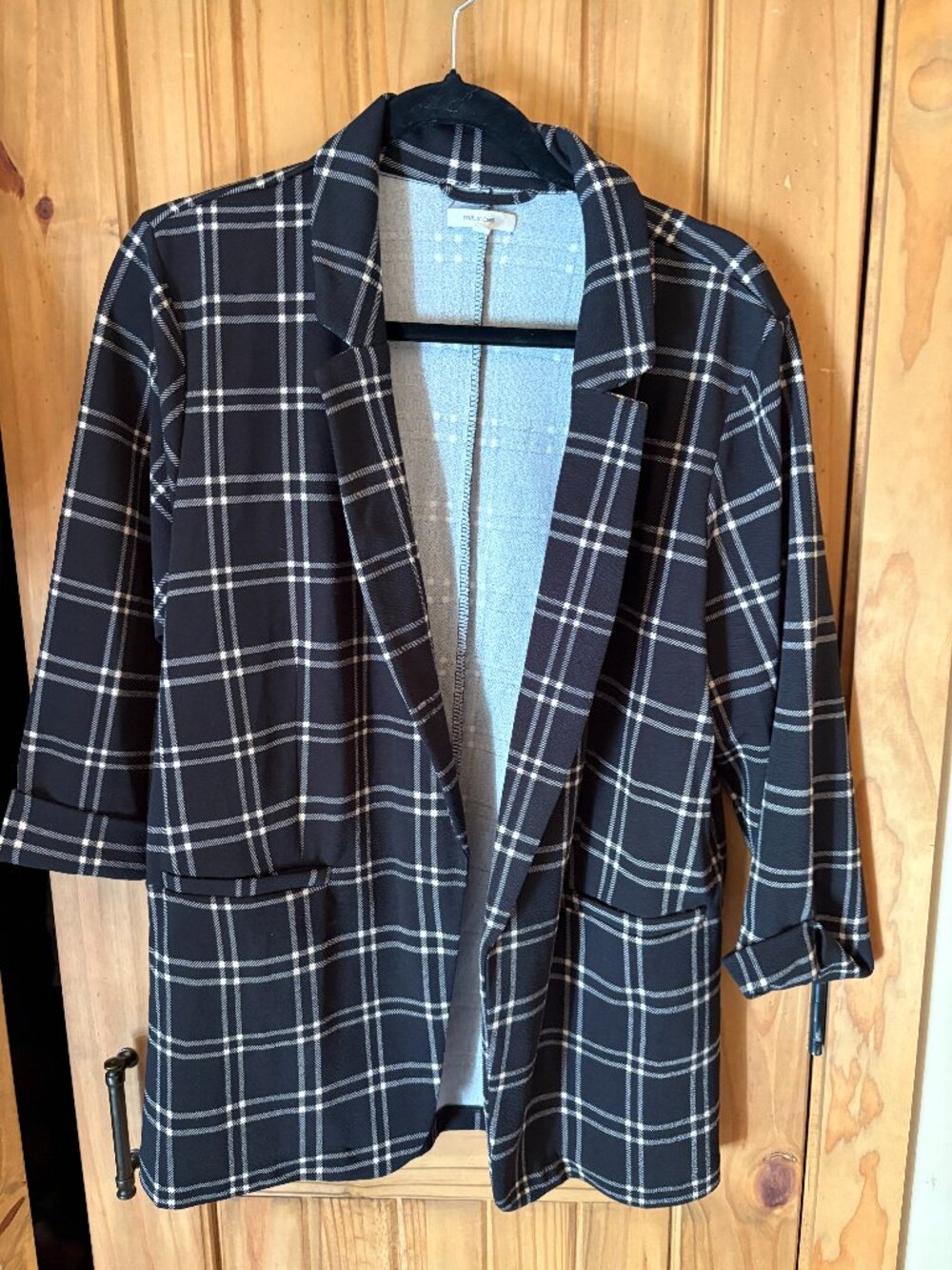 Maurices Womens XL Black & White Fashion Blazer